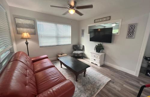 875 Oasis #1 Location! - Foto 11