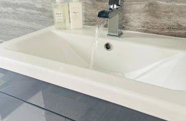 Beautiful Location One Bedroom Residential Home - Foto 6