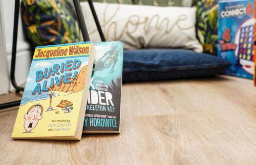 Newly Renovated Modern 4 Bed 3 Bath Apartment London - Foto 29