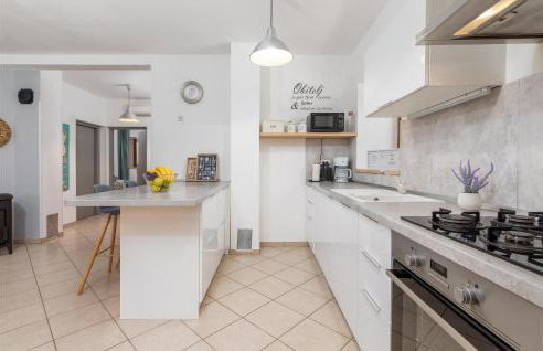 Two-Bedroom Holiday Home In Svetvincenat - Foto 16