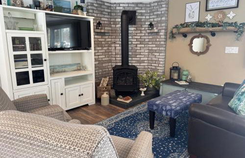 Little Blue Cottage - Photo 9