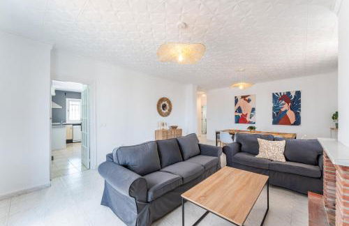 VB Villa Coto 7BR w Pool & Views - Photo 27