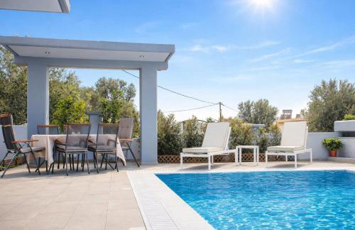 The Sisters Villa - Photo 3