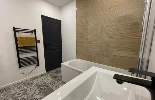 L'Elégant T2 - Calme et Spacieux - Foto 12