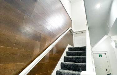 The County Staycation - Photo 49