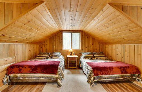 Pet-Friendly House with Deck Near Crater Lake! - Foto 44