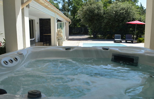 Modern Holiday Home With Private Pool and Garden - Foto 32