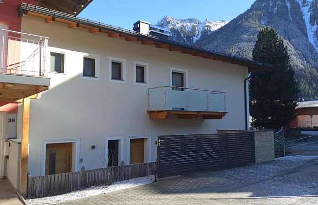 Beautiful Holiday Flat in Krimml Near Waterfalls - Foto 1