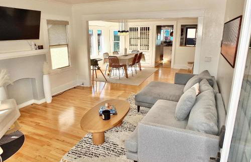 Beach City Craftsman - Walk to Beach - Foto 6