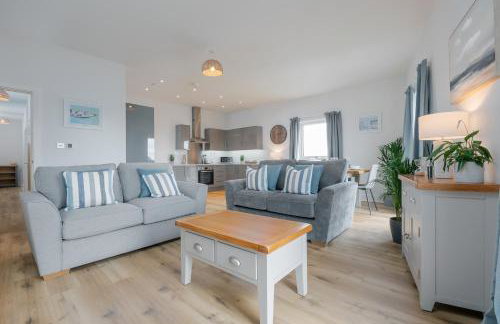 StarHost Residences - Spacious 2-bed Apartment in Newbury - Photo 2