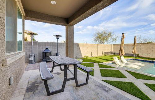 Outdoor Oasis with Pool and Spa Goodyear Getaway - Foto 22