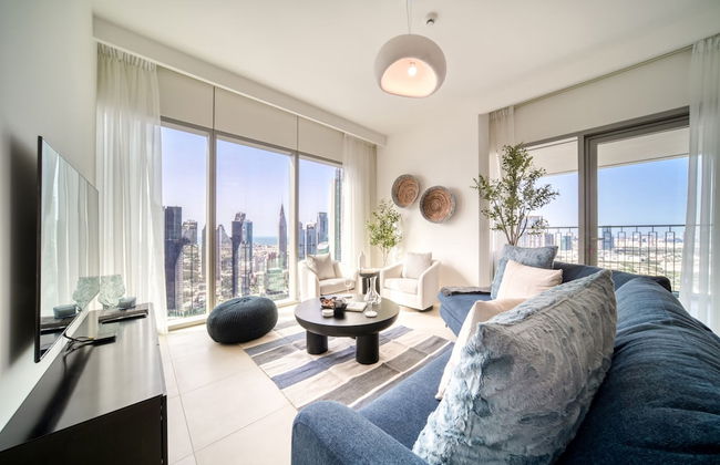 Classy Downtown 2BR w City View Balcony - Photo 20