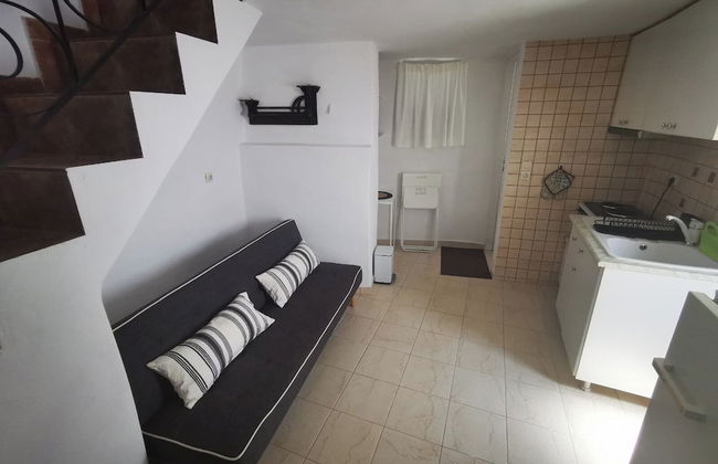 Authentic White House in Paros Lefkes - Photo 19