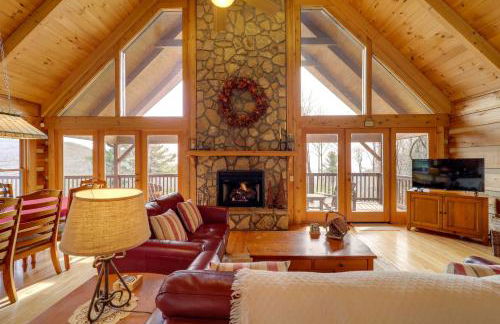 Smoky Mountain Vacation Rental with Large Deck! - Foto 5