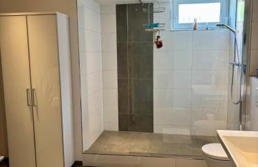 Schicke Einliegerwohnung - Foto 3