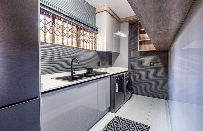 One on Chelsea - Photo 34