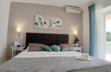 Villa Ana Apartments - Photo 68