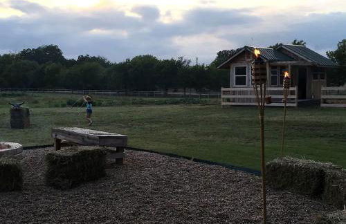 Rustic Tiny House Rental for Weekend Getaways from Dallas - Foto 25