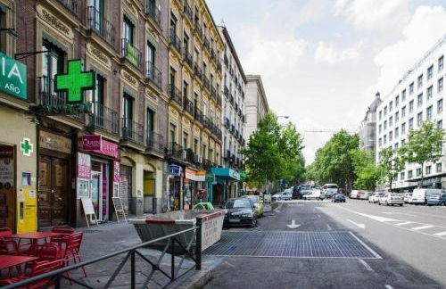 Stunning Stylish 4BD 3BTH - City Center-Atocha - Photo 44