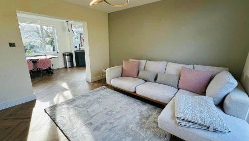 Relax in Comfort, Renovated 3 Bed Nuthall Retreat - Foto 2