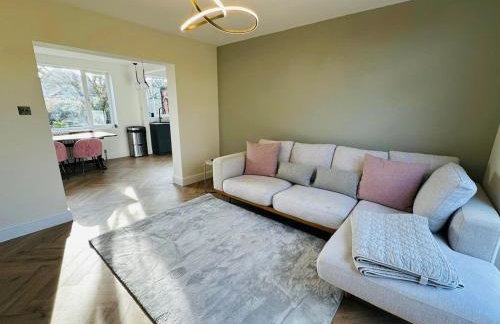 Relax in Comfort, Renovated 3 Bed Nuthall Retreat - Foto 2