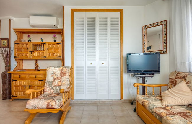 Apartment in Roses Near Platja del Eastrell - Photo 6