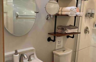 The Dollar House - Foto 20