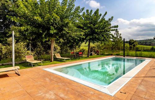 Can Noguer – Casa con piscina y jardín - Photo 8