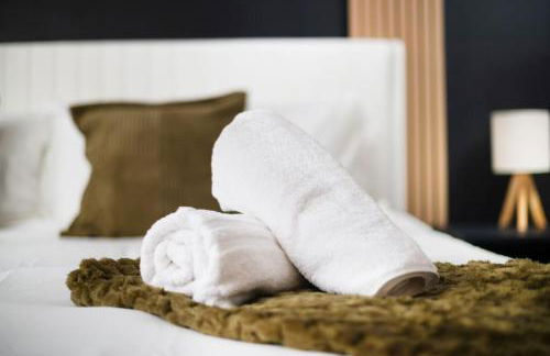 1BR Escape w Pool&Parking, Near Rvrwlk & Conv Ctr - Foto 4