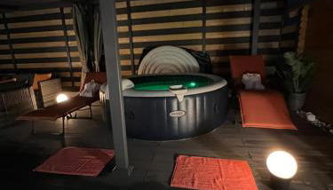 Maison avec piscine chauffée jacuzzi a1 heure paris 10 mn du centre ville - Photo 3