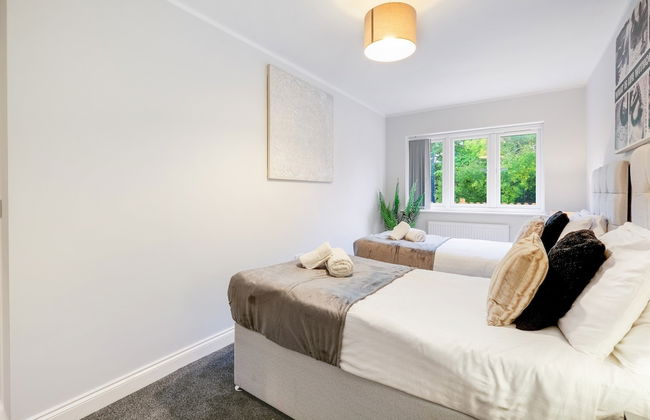 2 Bdrm Penthouse with parking Wycombe - Foto 23