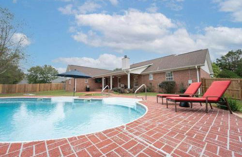 15 Min to UA Private Heated Pool Huge Yard Luxe Master - Foto 31