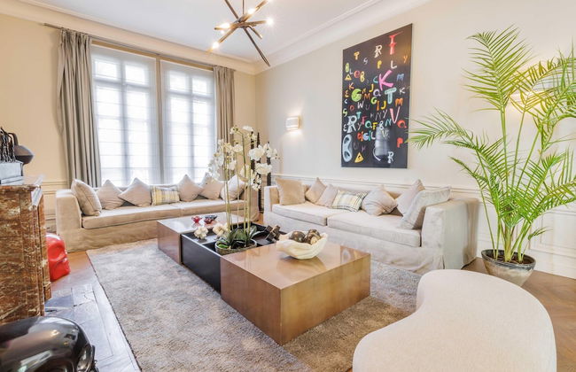 Luxury Mansion With Garden in Heart of Neuilly - Foto 16