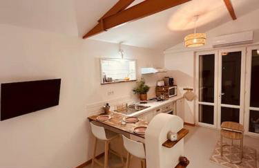 charmant studio avec terrasse - Foto 7