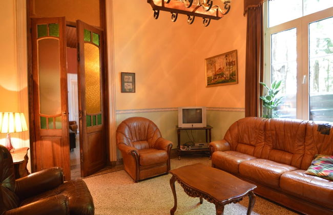 Family Villa in Ferrieres - Photo 12