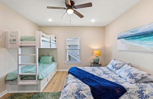 Caza Azul Luxury 4BR Getaway, Gated Community, Canal Views & Lift - Foto 23