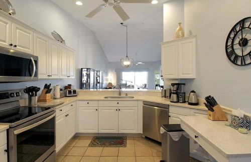 Well-appointed lakefront condo - Heritage Oaks County Club - Foto 32