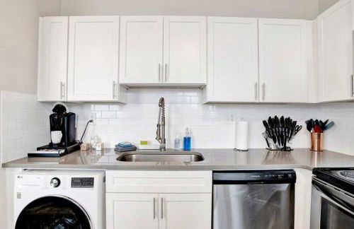 City Center Apartment, Free Parking and Great Views - Foto 6