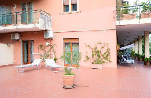 La Terrazza Parco Lauro Apartment - Photo 34