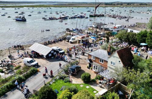 Cosy Coastal 2-Bedroom Cottage with Hot Tub and Log Burner - Foto 26