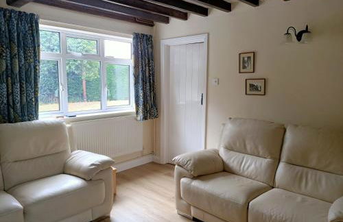 Flo's Cottage self-catering - Photo 2