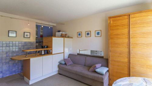 Studio cabine 6 personnes au pied des pistes à Gourette, séjour avec balcon, parking - FR-1-400-117 - Foto 2