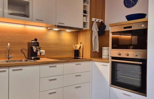 Natalia - Melrose Place - Foto 18