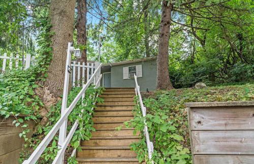 Quiet Cottage In The Woods, with Hot Tub! - Foto 30