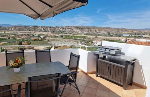 Casa amplia, piscina privada, 4 dormitorios y playa cercana - Foto 35