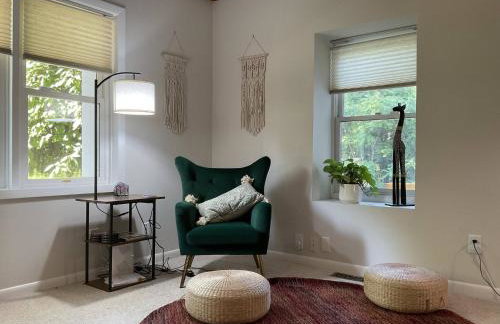 Secluded Luxe 5BR Estate| Pool, Wineries, Near ND - Foto 14