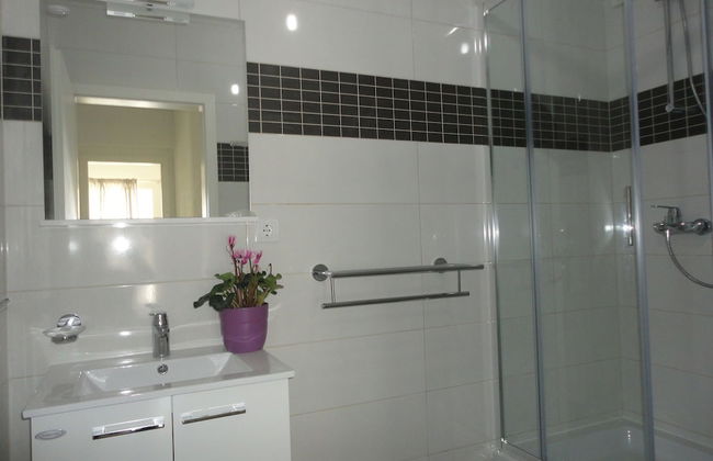 Adorable Apartment With Terrace & Beautiful Sea View Near the Sea Bay - Foto 10