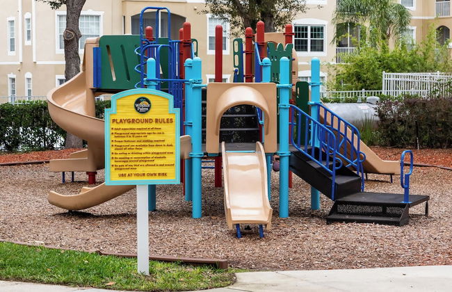 Mickey's Hide Away Screened-in Pool - Foto 48