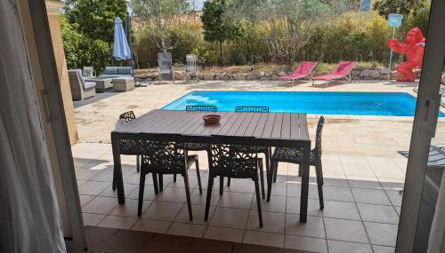 Peaceful 4 stars eco-friendly villa with private pool and parking - Foto 3