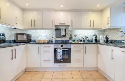 Costal Retreat with Garden & BBQ - Foto 4